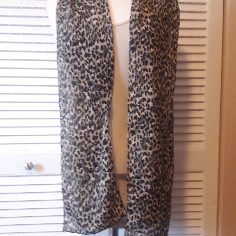 Scarf - Picture 2 of 3